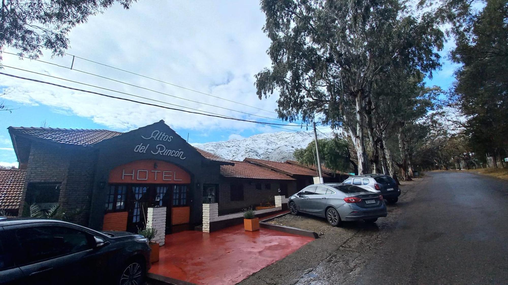 Hotel Altos Del Rincon Villa de Merlo Exterior photo